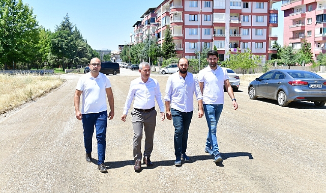 “Cevatpaşa Mahallemizin Ulaşım Ağını Konforlu Hale Getiriyoruz”