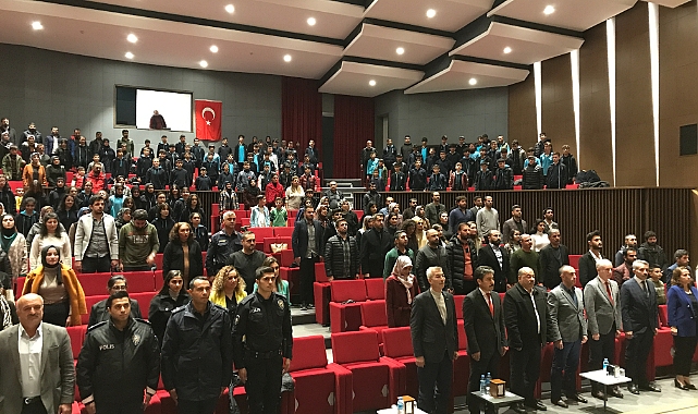 24 Kasım Öğretmenler Günü Arapgir’de Kutlandı