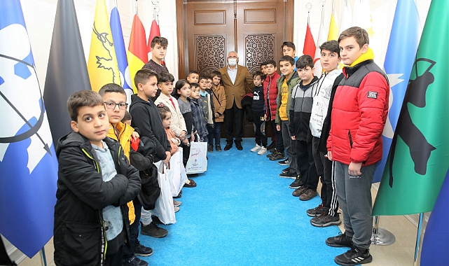 Başkan Güder, Genç İhh Üyelerine Tecrübelerini Aktardı