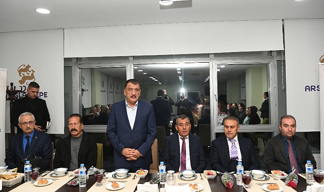 Gürkan, ‘Öğretmenlik Kutsal Bir Meslektir’