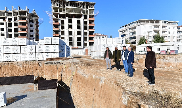 “Belediyemizin Kaynaklarıyla Sağlam ve Depreme Dayanıklı Binalar İnşa Ediyoruz”