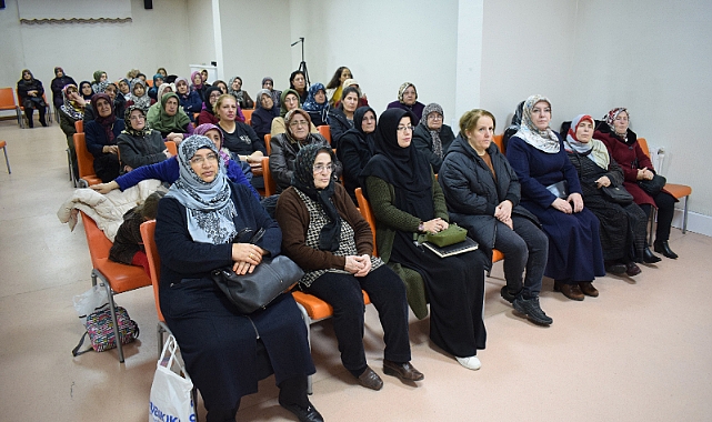 “Engelsiz Hayatlar İçin Ailenin Önemi” Anlatıldı