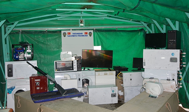 Deprem Hırsızları Yakalandı