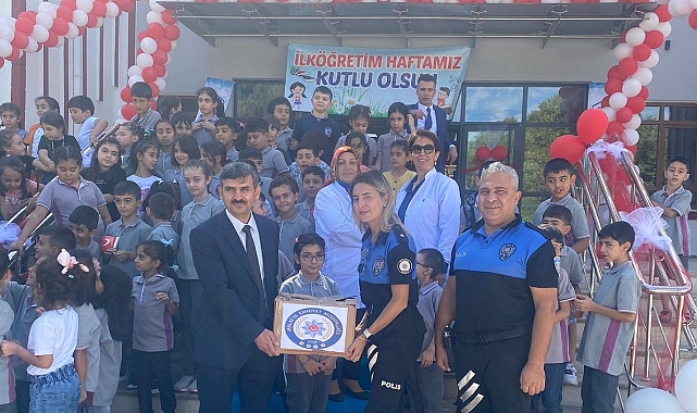 “Kitaplar Konuşsun”