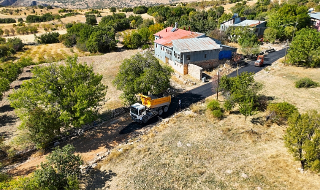 İlk Kez Sokak Yollarımız Asfalt Gördü