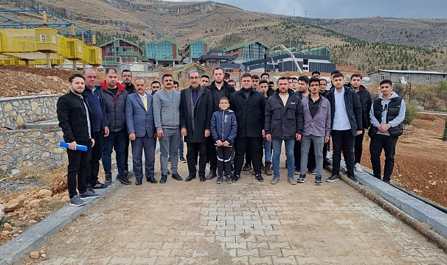 ‘Hizmetleri Tarih Unutmaz’