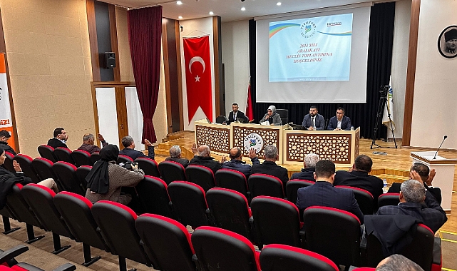 “11 Toplantı, 15 Birleşim ile 261 Adet Karar Aldık”