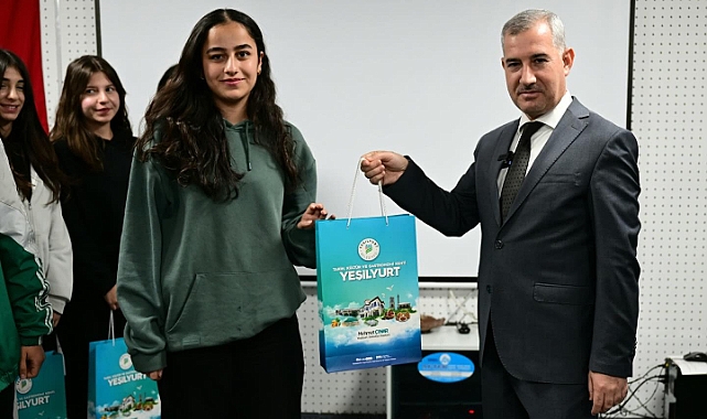 “Türkiye Yüzyılı, İdealist Gençlerimizin Başarılarıyla Kök Salacak”