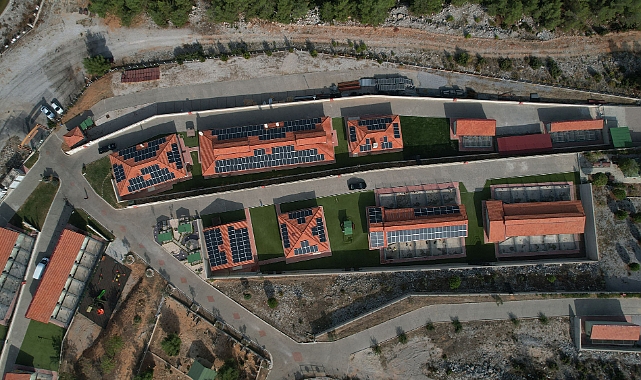Büyükşehir’in Güneşi Elektriğe Dönüştüren Tesisleri