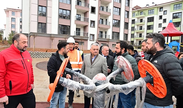 Vali Ersin Yazıcı’dan Kura Çekimine Hazır Olan TOKİ Konutlarında İnceleme