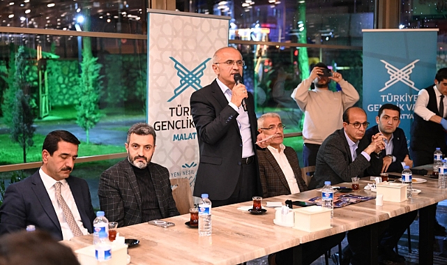 AK Parti Büyükşehir Belediye Başkan Adayı Sami Er Gençlerle Buluştu