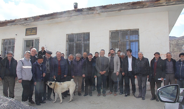 Prof. Dr. Gezer: “İktidarıyla, Ana Muhalefetiyle Küme Düşürülmüş Bir Malatya Var”