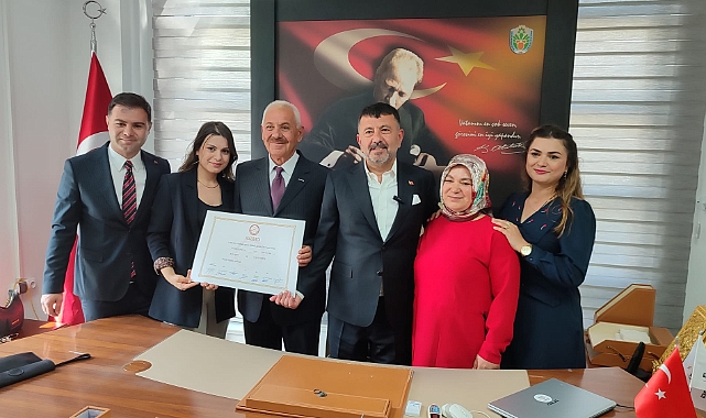 Doğanşehir Belediye Başkanı Mehmet Bayram Mazbatasını Aldı