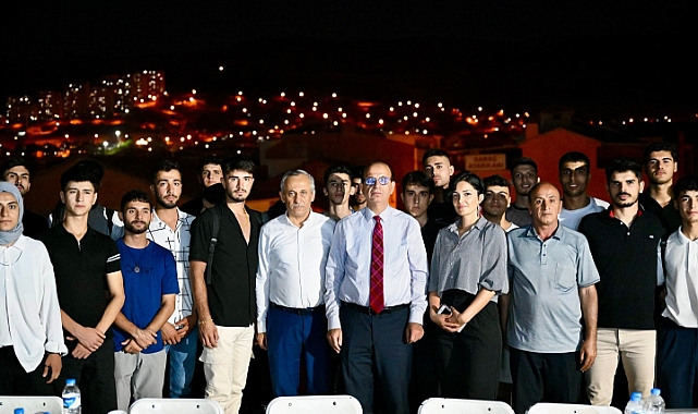 “Gençlerimizin Enerjisi ve Vizyonu Geleceğimize Işık Tutuyor”