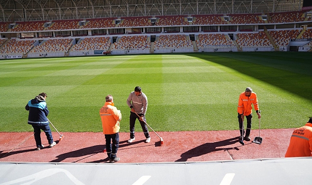 Battalgazi Belediyesi, Malatya Stadyumu'nu Yeniden Futbola Hazırlıyor