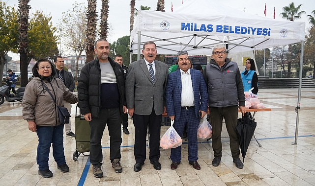 Milas Belediyesi Hem Üreticiye Hem De Tüketiciye Destek Oldu