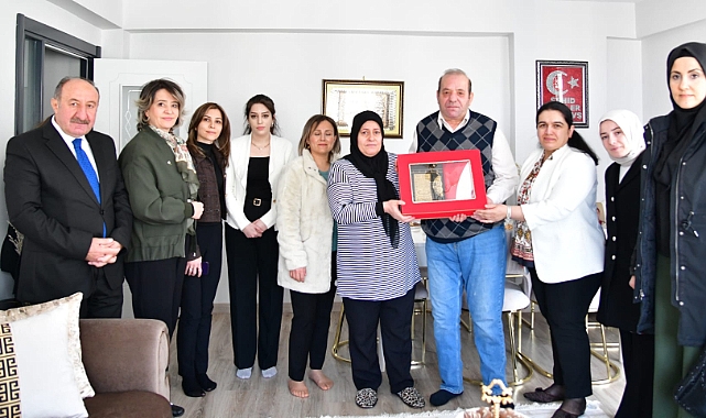 Hanımefendi Selda Yavuz Şehit Ailelerini Ziyaret Etmeye Devam Ediyor