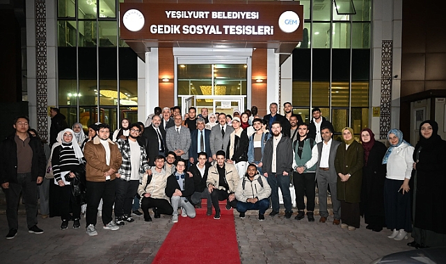 Yeşilyurt Belediyesi, ‘Uluslararası Öğrenciler’ İftar Yemeğine Ev Sahipliği Yaptı