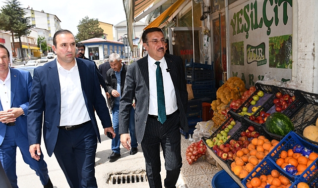 Bakan Tüfenkci Arapgir’de Vatandaşlarla Buluştu: