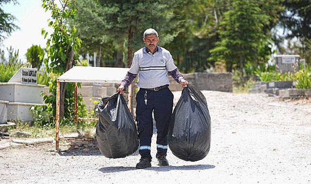 Battalgazi Belediyesi’nden Mezarlıklarda Bahar Ve Bayram Temizliği