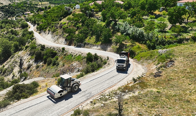 Büyükşehir Belediyesi Bağköy Mahallesi’nin Yolunu Güvenli Hale Getirdi