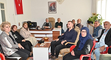 Ölmeztoprak: Kira Yardımlarındaki Aksaklıklar Çözülüyor, İnternet Altyapısı Yakın Takipte