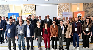 Büyükşehir Cumhuriyet’in 102. Yılında 102 Kadını Anıtkabir’e Götürdü