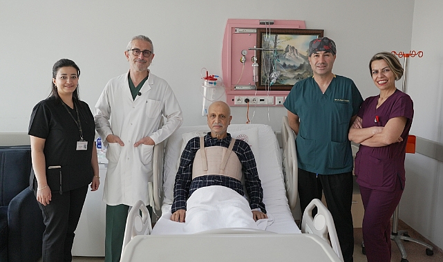 Hayati Risk Taşıyan İki Farklı Kalp Sorunu Aynı Anda Tedavi Edildi
