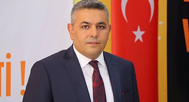 *Sadıkoğlu: “Atatürk, Kalbimizde Şükran Ve Minnetle Yaşamaktadır”*