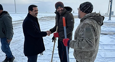 Battalgazi’de Karla Mücadele Aralıksız Sürüyor