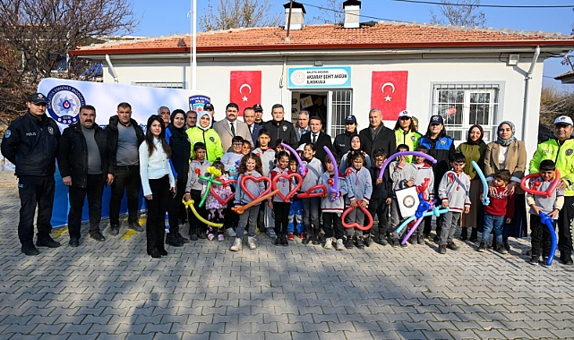 Malatya İl Emniyetinden Anlamlı Okul Ziyareti
