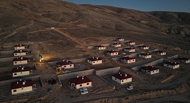 Vali Yavuz Darende İlçesindeki Çalışmaları Yerinde İnceledi 