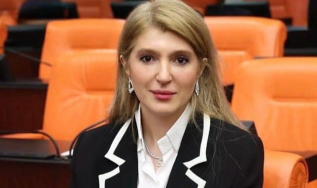 Ak Parti Malatya Milletvekili Sayın İnanç Siraç Kara Ölmeztoprak’tan Miraç Kandili Mesajı