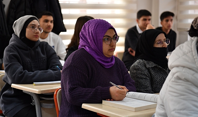 Yeşilyurt’ta Öğrencilere Ara Tatilde Ücretsiz LGS ve DYK Hazırlık Kursları!