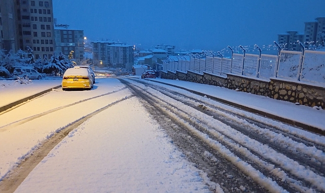 Battalgazi’de Kar Yağışı Sonrası Ekipler Sahada