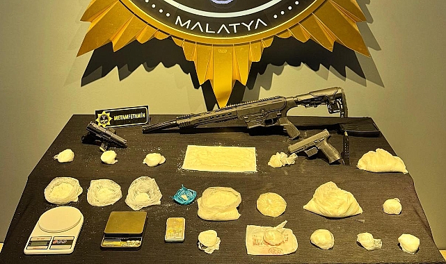 Malatya’da Uyuşturucu ve Silahlar Ele Geçirildi