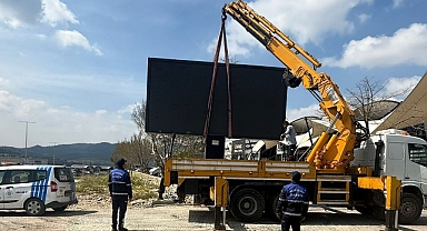 Açık Hava Reklamlarına Sıkı Denetim