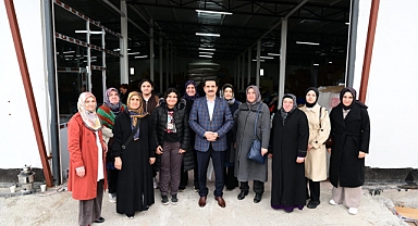 Başkan Taşkın Yardım Malzemeleri Tasnifine Eşlik Etti