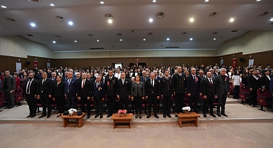 Didim’de 18 Mart Anma Programı Protokol Katılımıyla Gerçekleştirildi