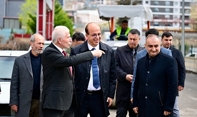 Başkan Geçit, Tecde Mahallesindeki Yol Yenileme Çalışmalarını İnceledi