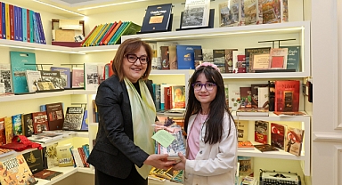 Başkan Şahin Makamını Minik Beren Özdemir’e Devretti