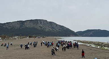 Temizlik Seferberliğinin Yeni Durağı Kayacık Sahili Oldu