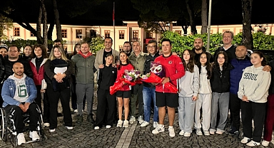 İki Avrupa Şampiyonluğu Birden