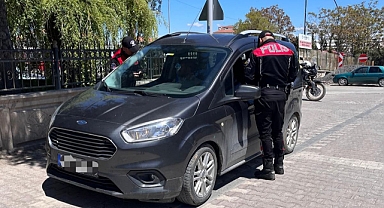 Mezarlıklarda Sıkı Denetim: 77 Şahıs Sorgulandı