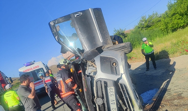 Malatya-Elazığ Karayolu'nda Sıkışmalı Trafik Kazası: 2 Yaralı