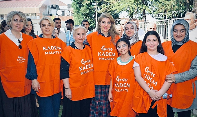 Milletvekili Ölmeztoprak, Özel Çocuklarla Geri Dönüşüm Seferberliğine Katıldı