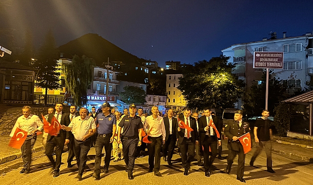 Arapgir’de 15 Temmuz’un 10. Yılında Anma Programı Ve Demokrasi Nöbeti Düzenlendi