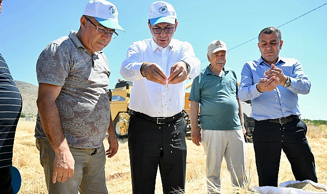 Başkan Geçit, “Üreticilerimize Ücretsiz Arpa Dağıtımı Yapacağız”
