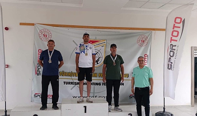 Büyükşehir Sporcularından Çifte Başarı