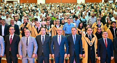 İnönü Üniversitesi Tıp Fakültesi 2025-2026 Eğitim-Öğretim Yılı Mezuniyet Töreni Gerçekleştirildi